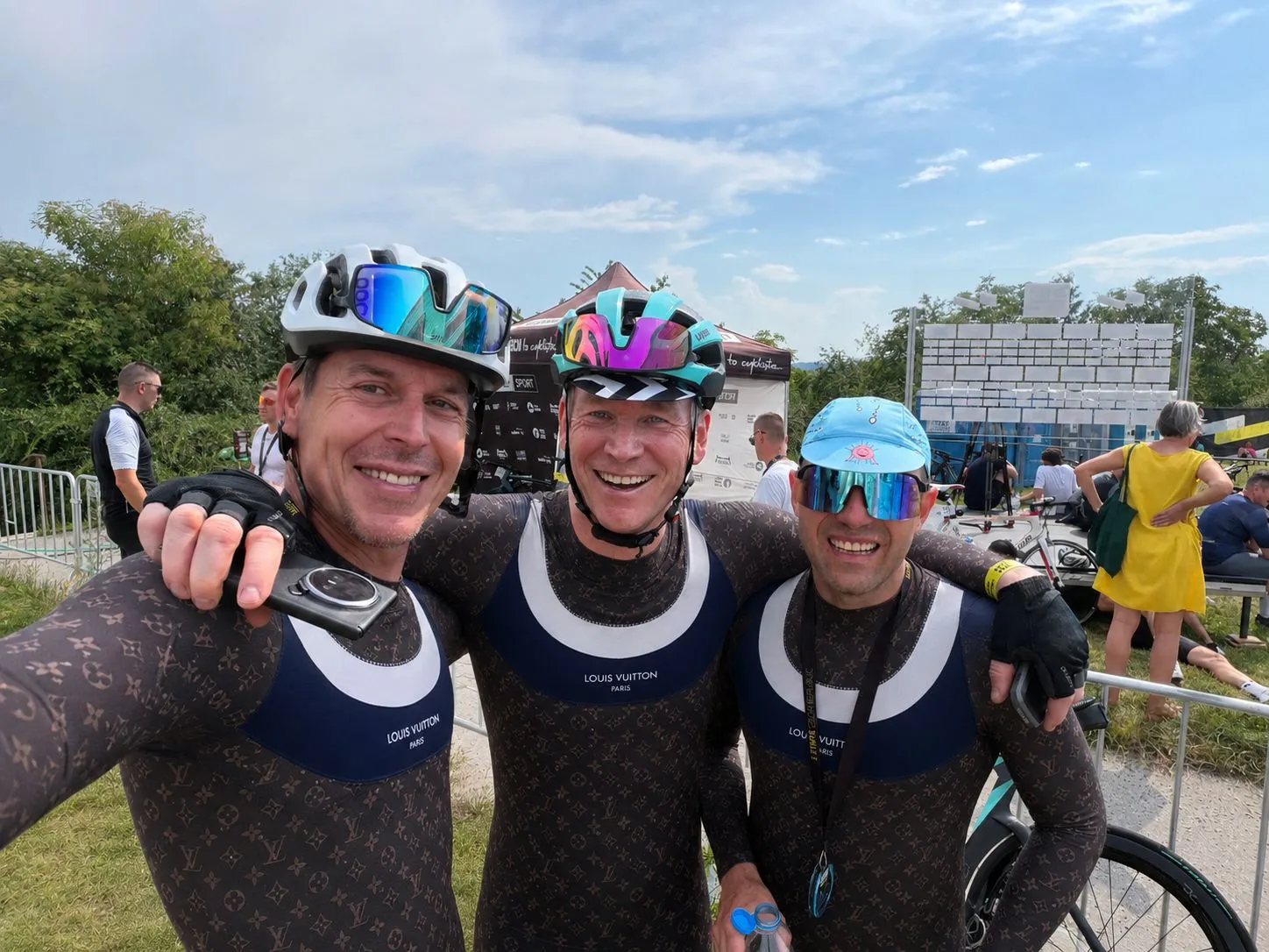 Tým na dojezdu L’Etape Czech Republic